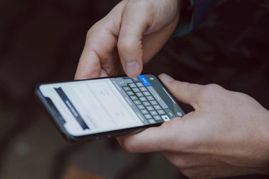 Avoiding Catfish: How to Stay Safe While Chatting With Strangers