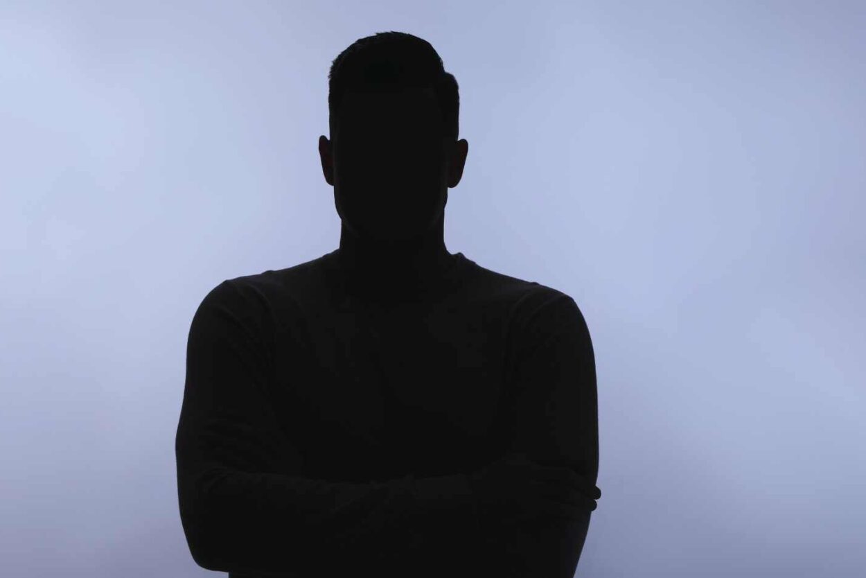 Stranger Profile How to Chat with a Stranger Online: Tips and Tricks for Meaningful ...